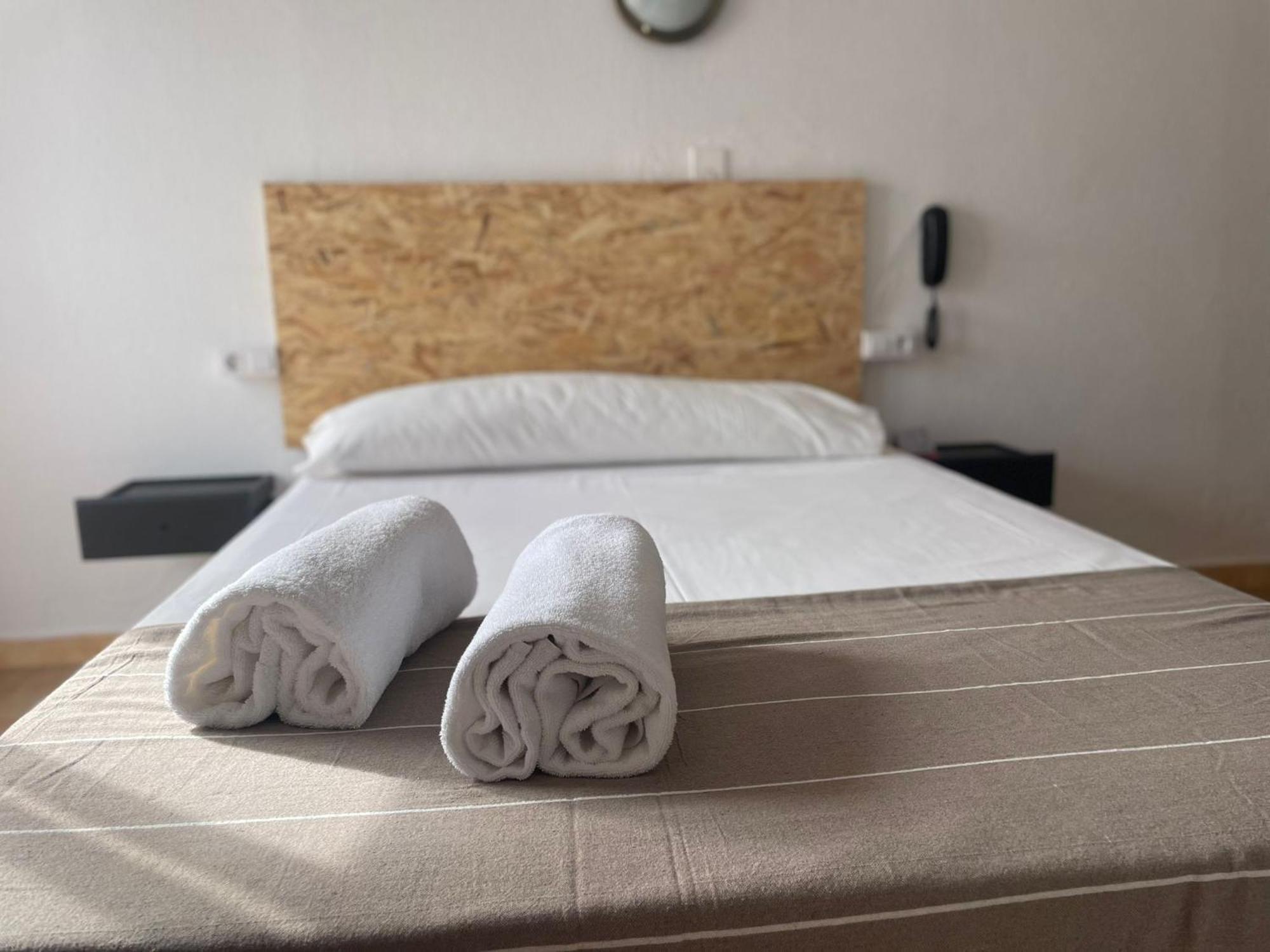 Hotel San Vicente - Centro Playa Коніль-де-ла-Фронтера Екстер'єр фото