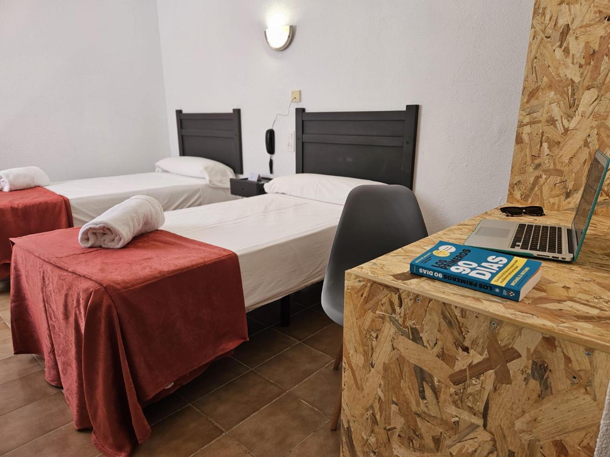 Hotel San Vicente - Centro Playa Коніль-де-ла-Фронтера Номер фото