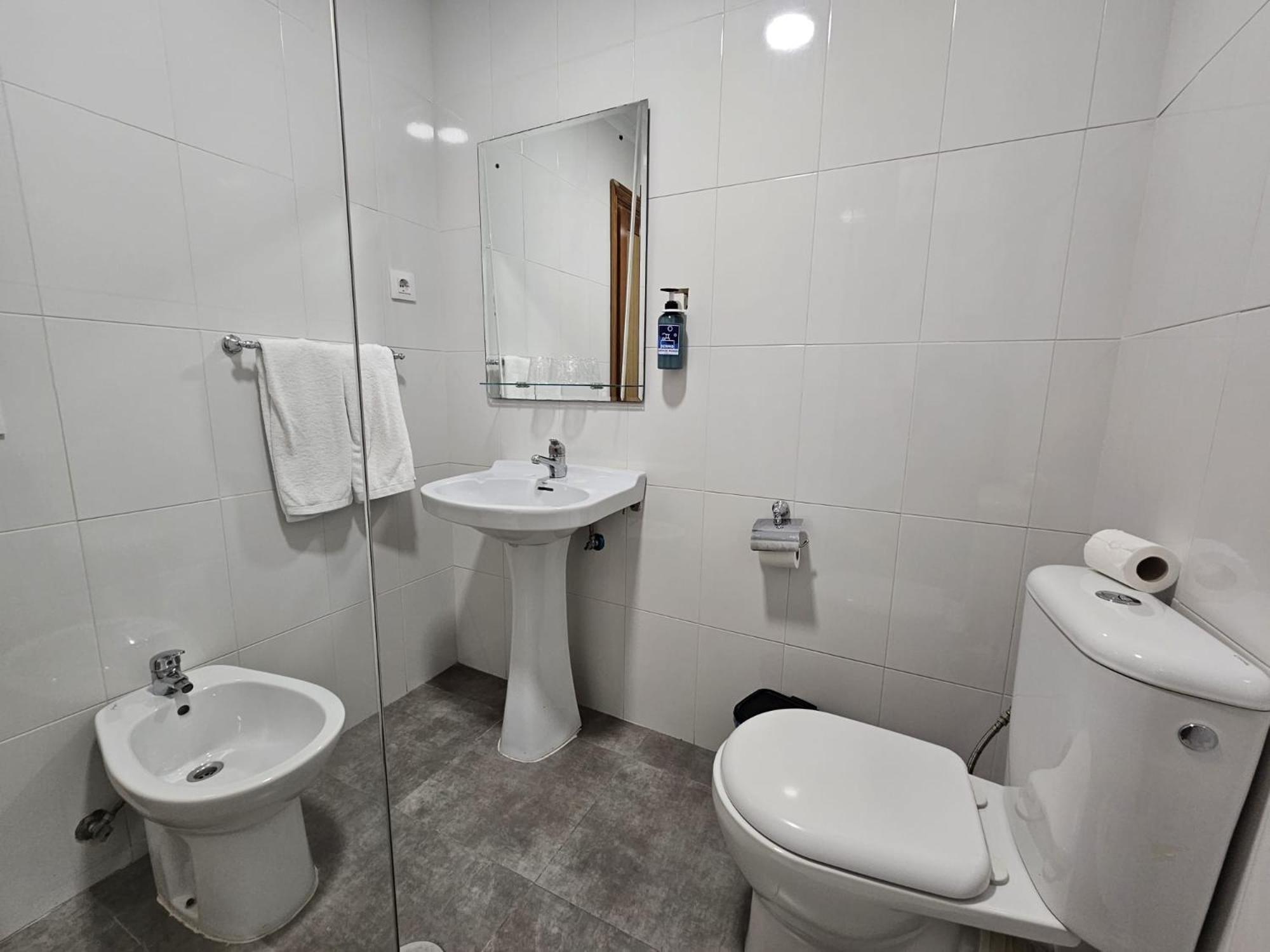 Hotel San Vicente - Centro Playa Коніль-де-ла-Фронтера Екстер'єр фото