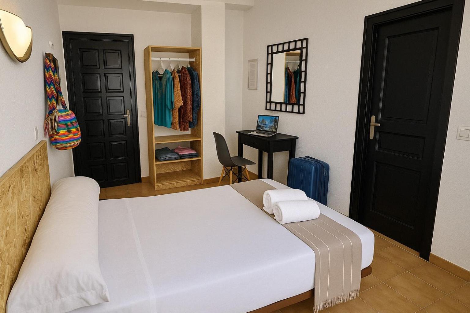 Hotel San Vicente - Centro Playa Коніль-де-ла-Фронтера Екстер'єр фото